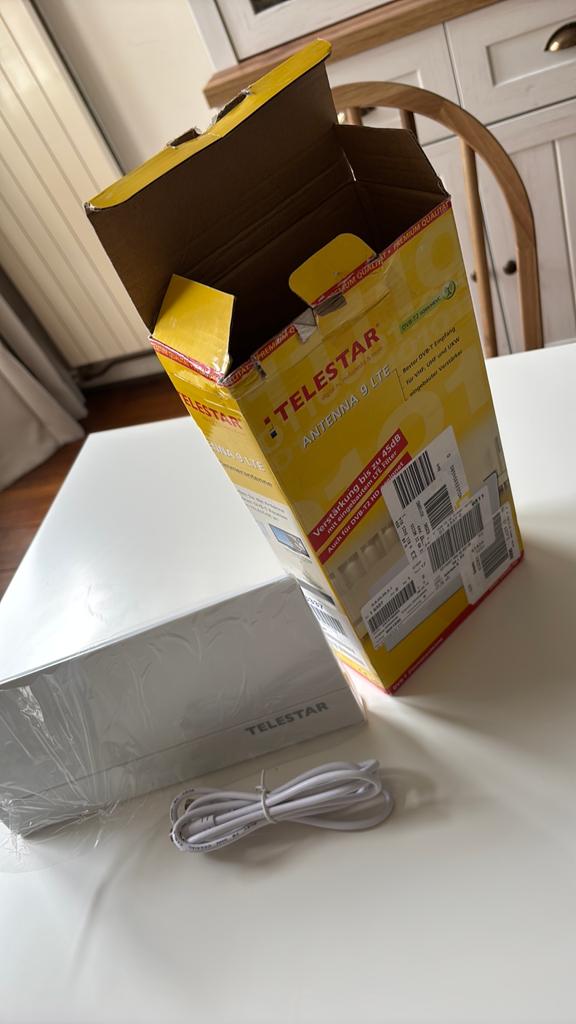 Telestar ANTENNA 9 LTE + Renkforce 2500T2 IR DVB-T2 Receiver, Ophalen, Zo goed als nieuw, Overige merken