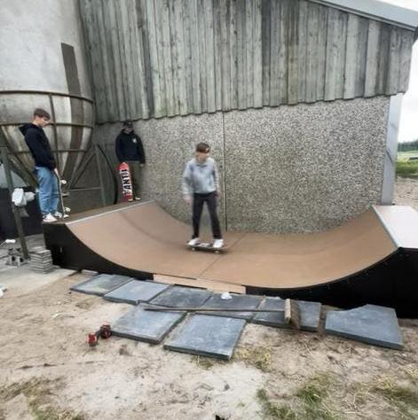Miniramp skatebaan, Ophalen, Zo goed als nieuw