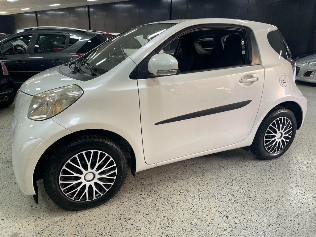 Toyota IQ 1.0 VVTI Stuurbekrachtiging Elec. Pakket AUX NAP, Gebruikt, Huisgarantie, Met garantie (alle), 4 stoelen