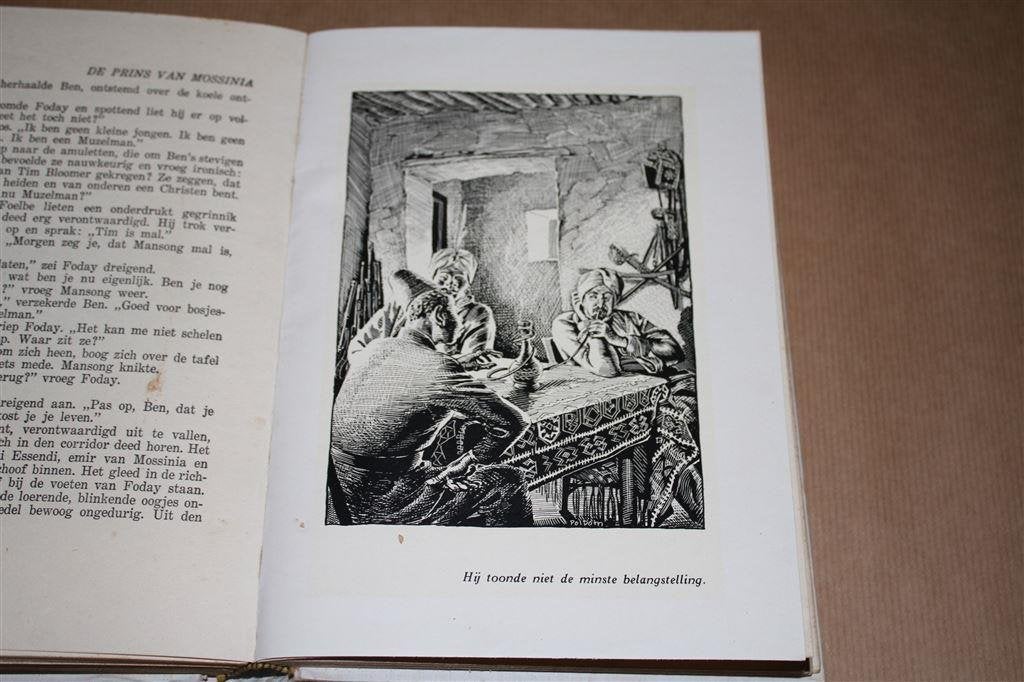 De prins van Mossinia. Walter Tomson. Kluitman 1e dr. 1938., Boeken, Ophalen of Verzenden, Gelezen