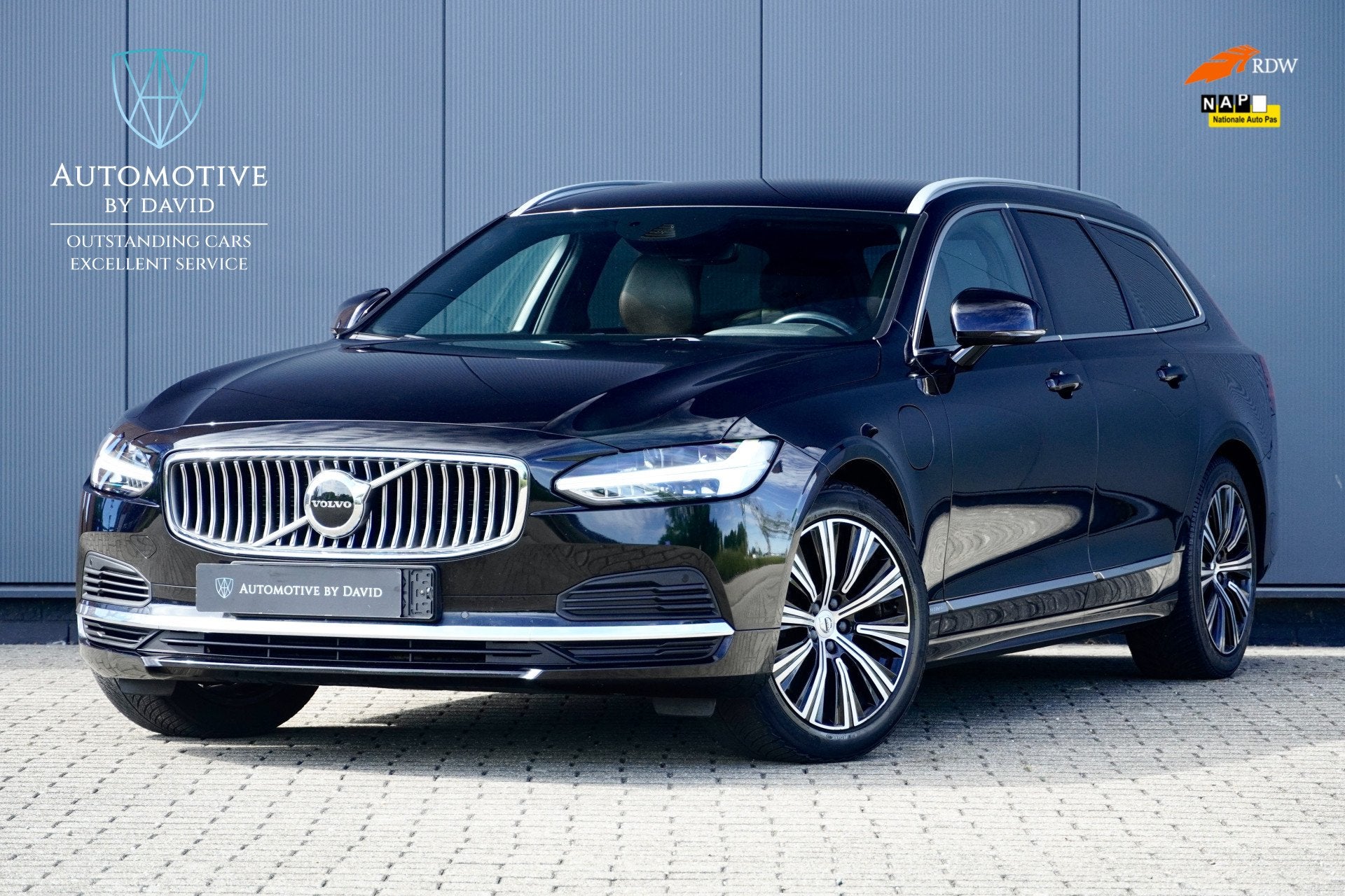 Volvo V90 2.0 T6 PHEV 340 pk AWD BUSINESS PRO AUTOMAAT / TRE, Auto's, Automaat, 53 km, Euro 6, 4 cilinders