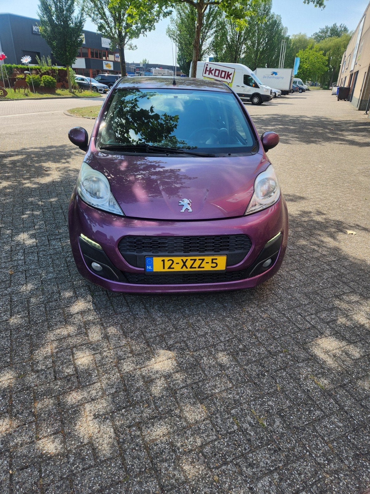 Peugeot 107 1.0 12V 5DR 2012, Voorwielaandrijving, Stof, Zwart, Overige kleuren