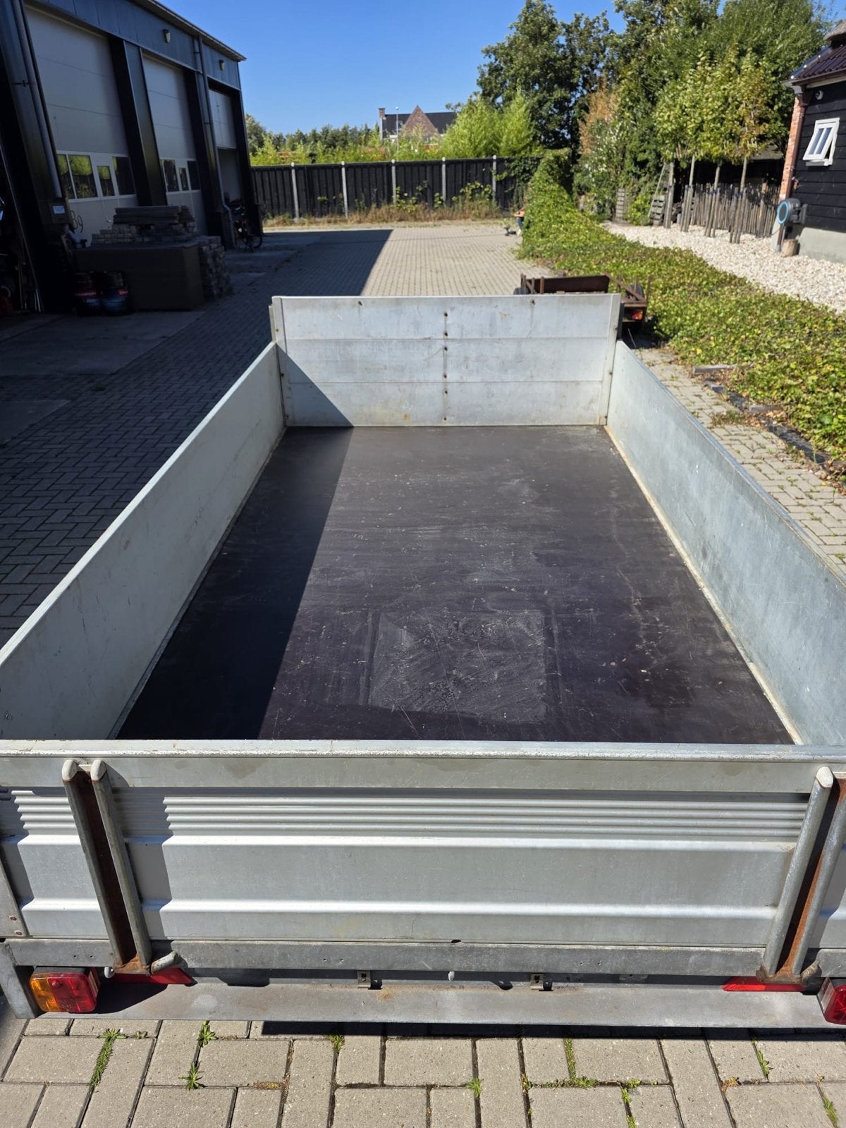 stevige aanhanger met nieuwe bodemplaat, Ophalen, Gebruikt