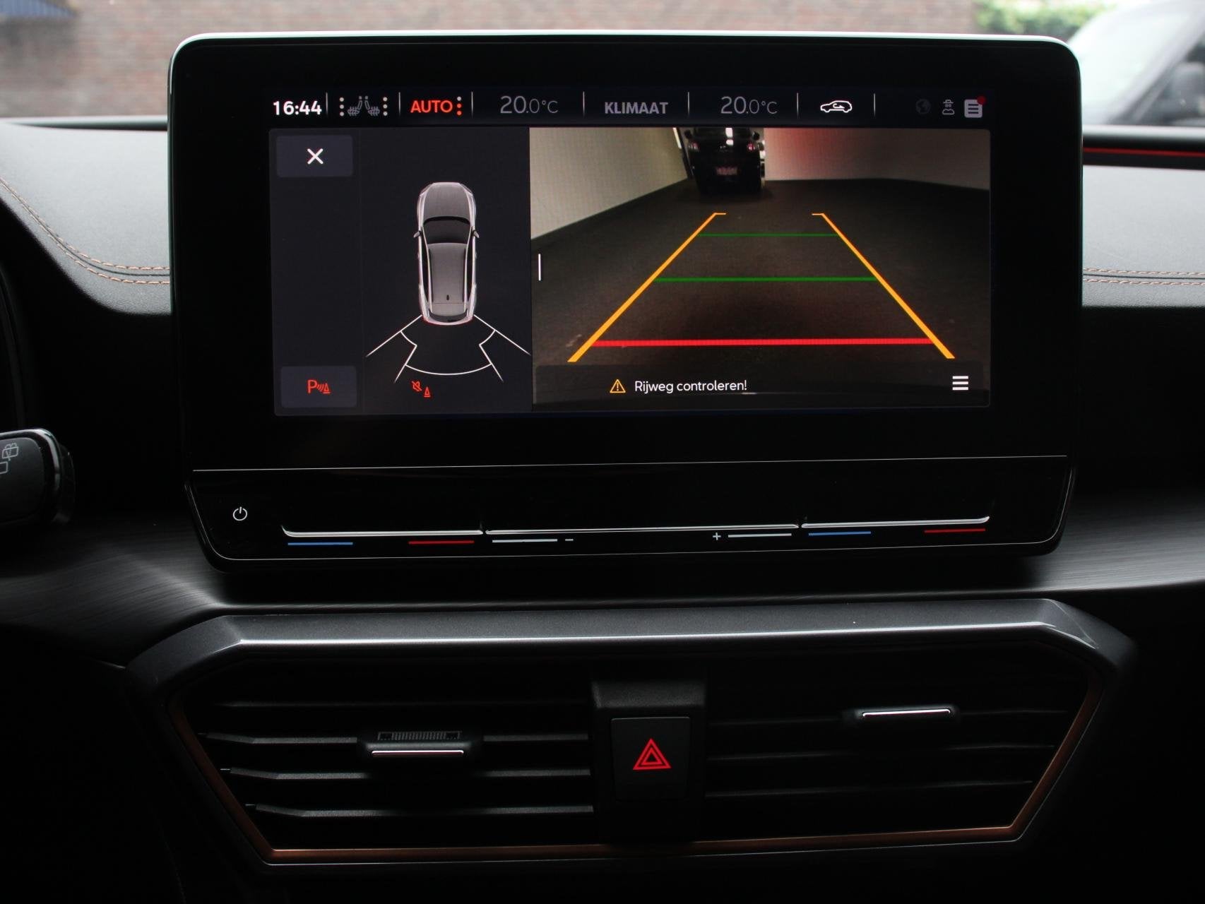 CUPRA Formentor 1.5 TSI High Automaat DEMO! Apple carplay /, Auto's, 15 km/l, 4 cilinders, Leder en Stof, Bedrijf