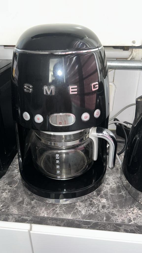 Smeg koffieapparaat, Ophalen of Verzenden, Zo goed als nieuw, Koffiemachine