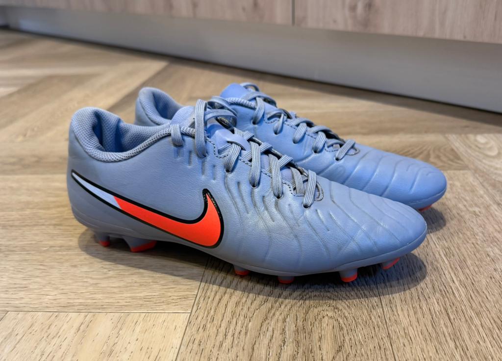 Voetbalschoenen Nike Tiempo Legend 10 - Grijs/Oranje, Sport en Fitness, Voetbal, Ophalen, Gebruikt, Schoenen