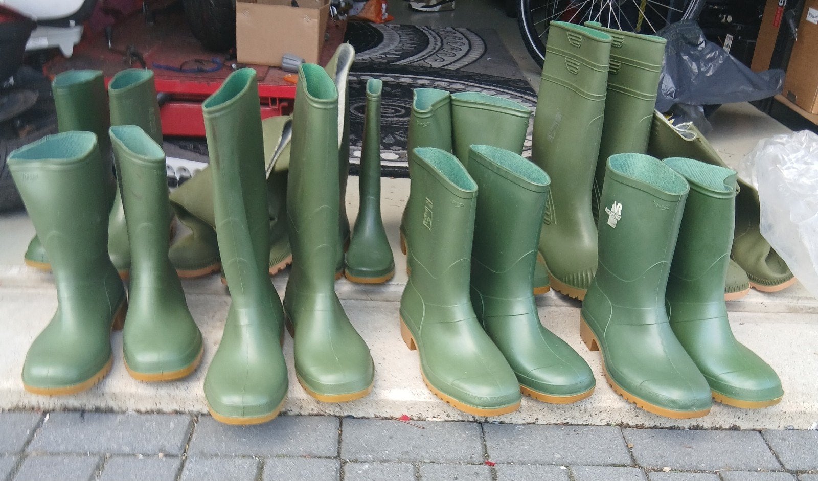 10 stuks Partij groene regenlaarzen - Diverse maten nieuw, Kleding | Heren, Ophalen, Overige kleuren, Onbekend, Nieuw