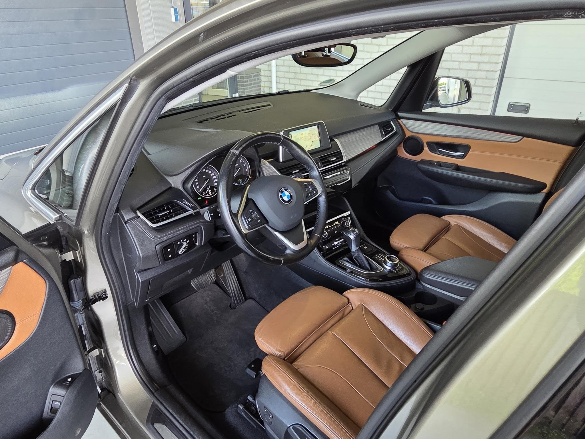 BMW 2-serie Active Tourer 225xe iPerformance High Executive, Automaat, 8 kWh, Gebruikt, Met garantie (alle)