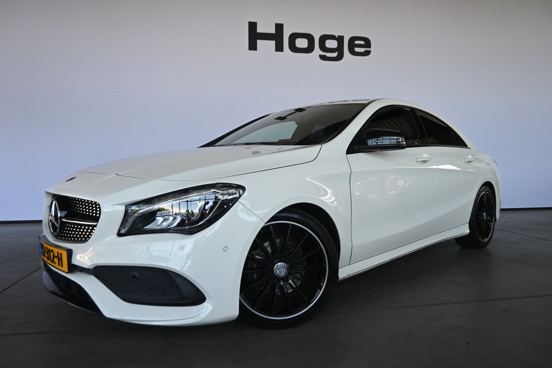 Mercedes-Benz CLA-Klasse 180 AMG Night Edition Plus Clima Cr, Auto's, Mercedes-Benz, Voorwielaandrijving, CLA, Automatische klimaatregeling
