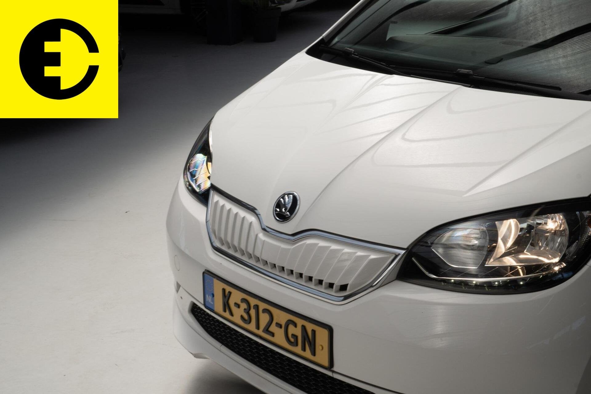 Skoda Citigo e-iV EV Ambition | SOH 91,2% | Comfortstoelen, 83 pk, Stof, Zwart, Wit