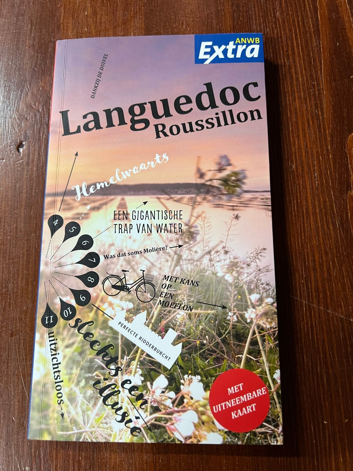 ANWB Extra Reisgids Languedoc Roussillon uitneembare kaart, Europa, Ophalen of Verzenden, Zo goed als nieuw, Reisgids of -boek