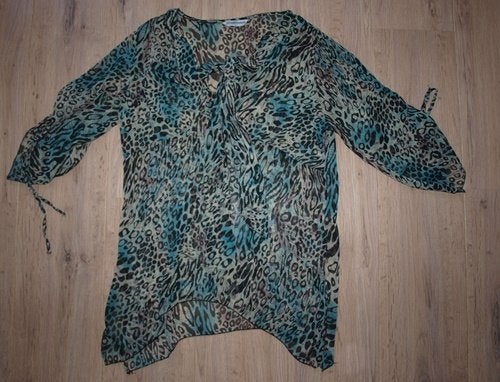 Blauw Zwart Grijs Panterprint Shirt (L), New Woman, Blauw, Maat 42/44 (L), Ophalen of Verzenden