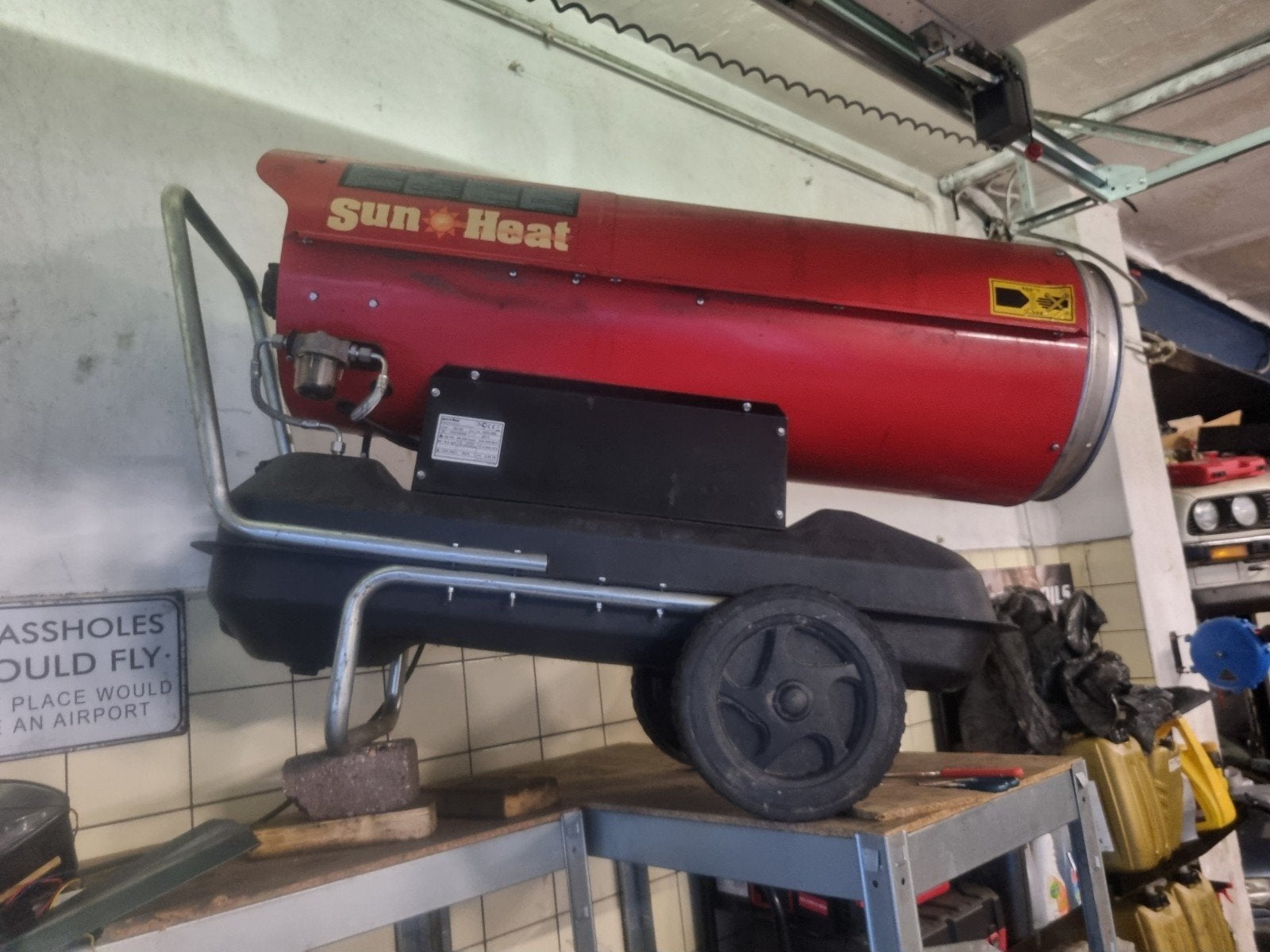 Sun Heat SH 66 Diesel Kachel - Krachtige Verwarming, Ophalen, Gebruikt, Kachel, 150 cm of meer