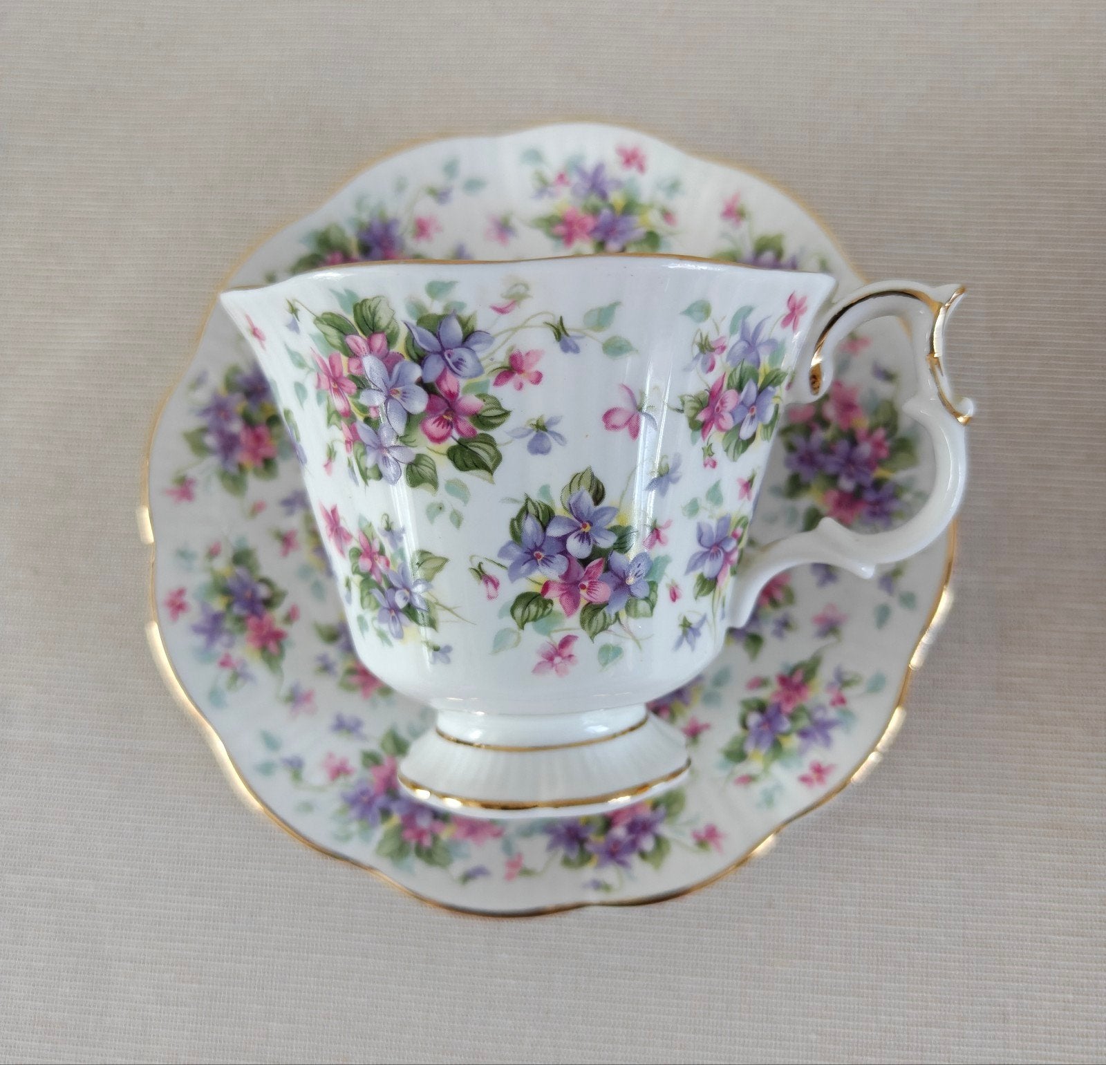 Royal Albert Nell Gwynne Series Richmond – vintage kop en sc, Ophalen of Verzenden