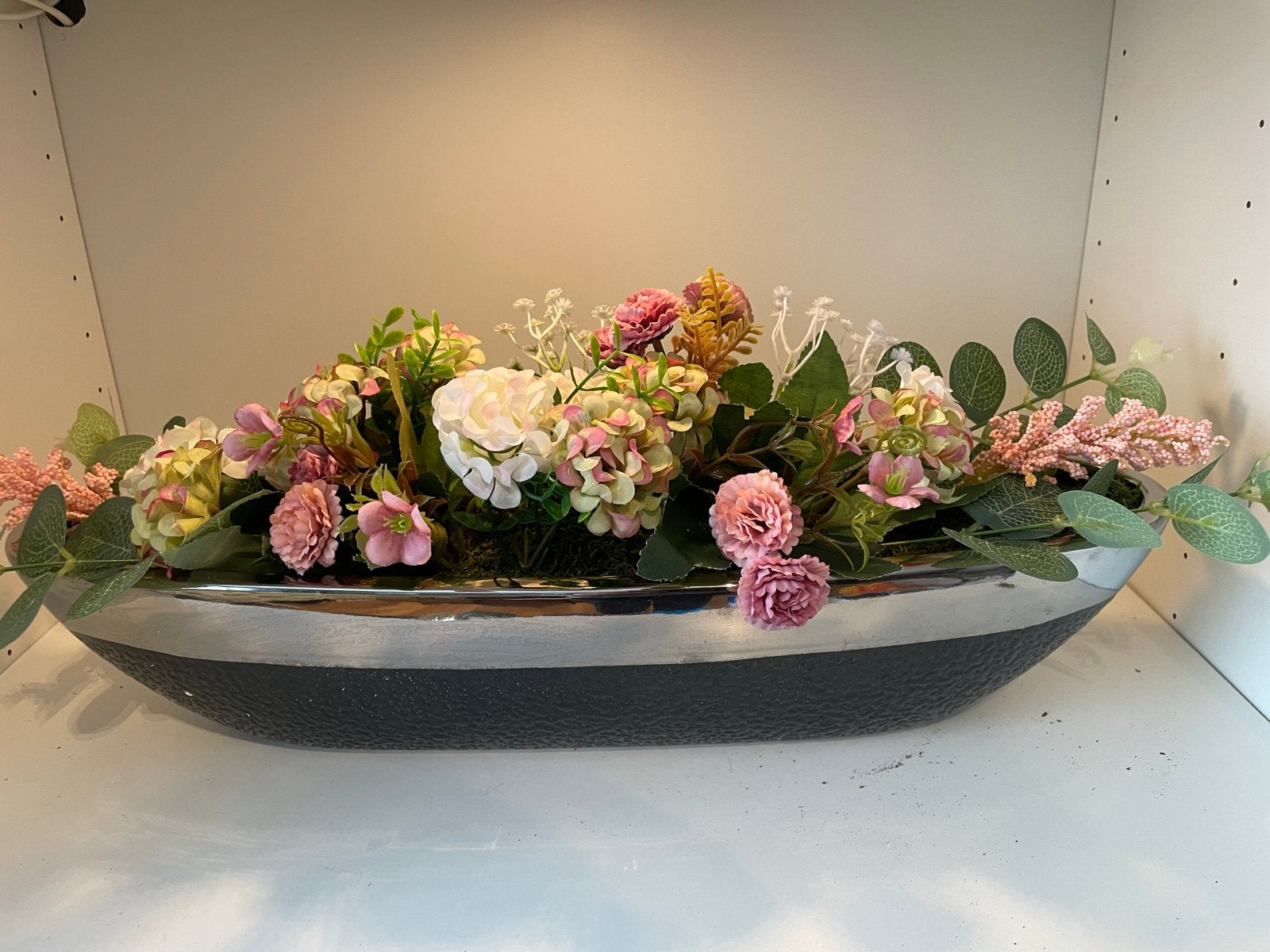 Decoratieve Bloemenarrangement in Zilveren Schaal, Overige materialen, Overige kleuren, Ophalen of Verzenden, Zo goed als nieuw