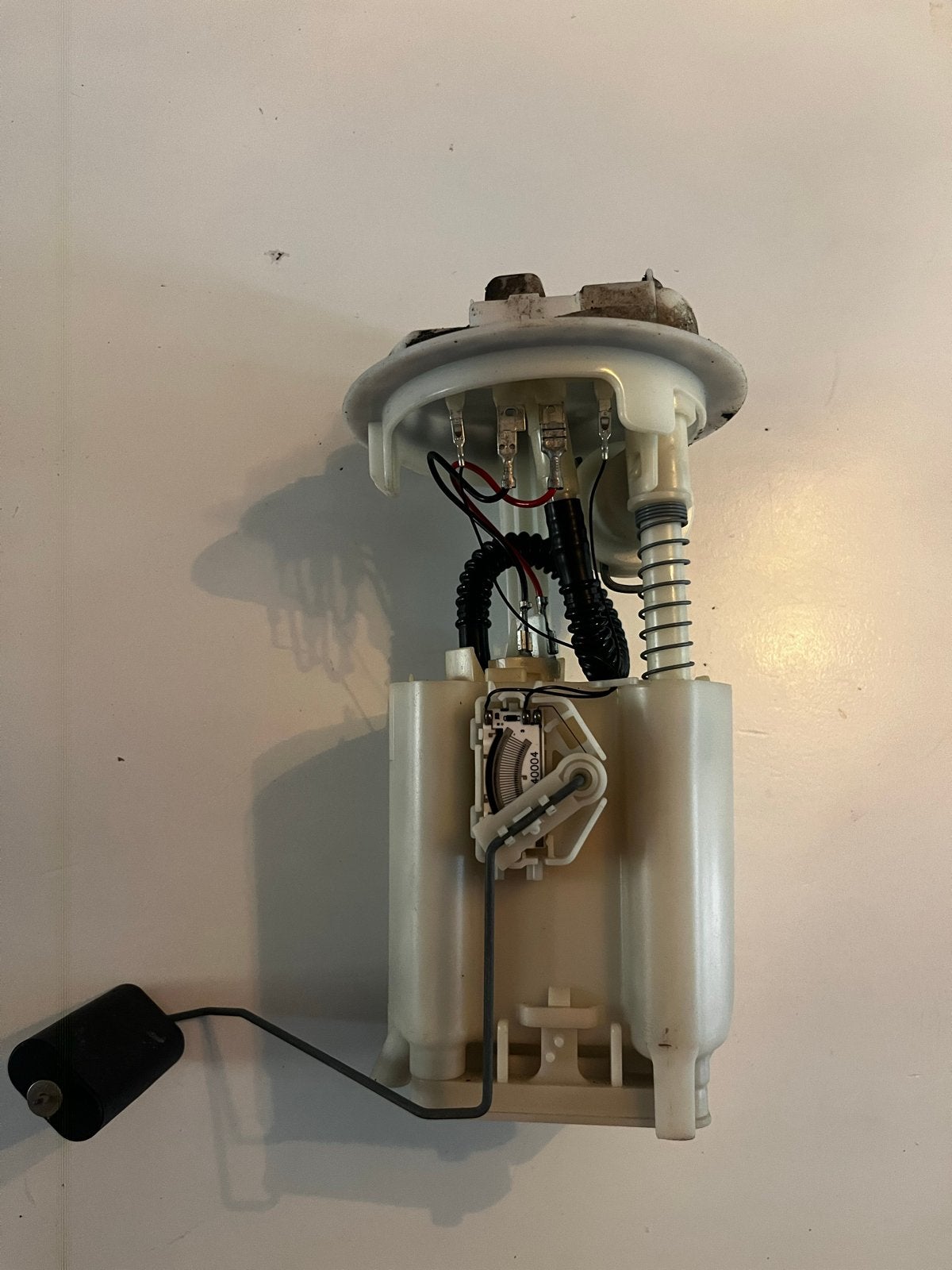 Peugeot 206Brandstofpomp voor auto - Gebruikt, Ophalen of Verzenden, Gebruikt, Universele onderdelen