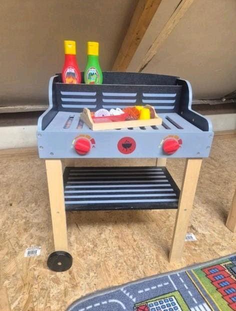 Houten speel BBQ, Kinderen en Baby's, Speelgoed | Houten speelgoed, Ophalen of Verzenden, Zo goed als nieuw, Meubelstuk of Keukentje