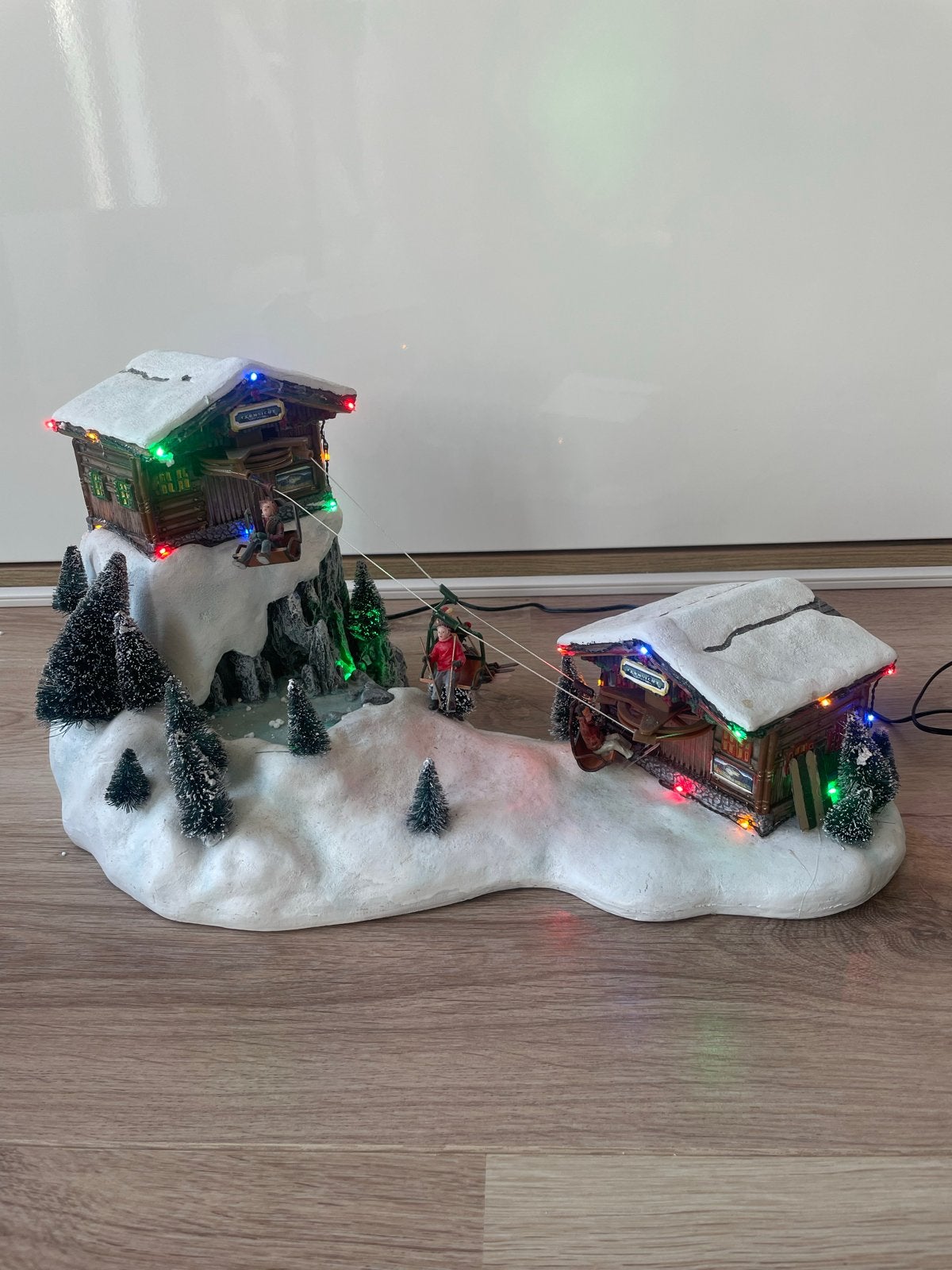 Luville  kerstdorp  skilift, Diversen, Ophalen, Zo goed als nieuw