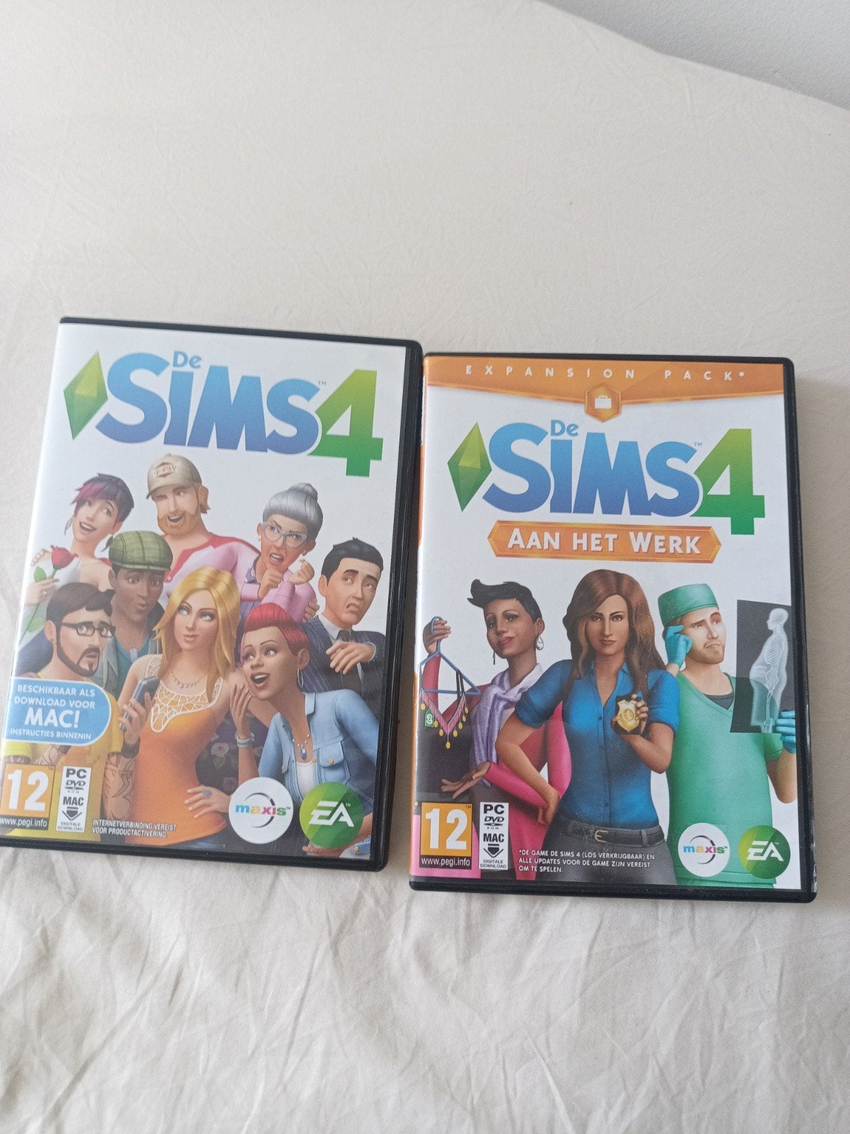 De Sims 4 + Expansion pack Aan het Werk (PC/Mac), 1 speler, Ophalen of Verzenden, Zo goed als nieuw, Vanaf 12 jaar