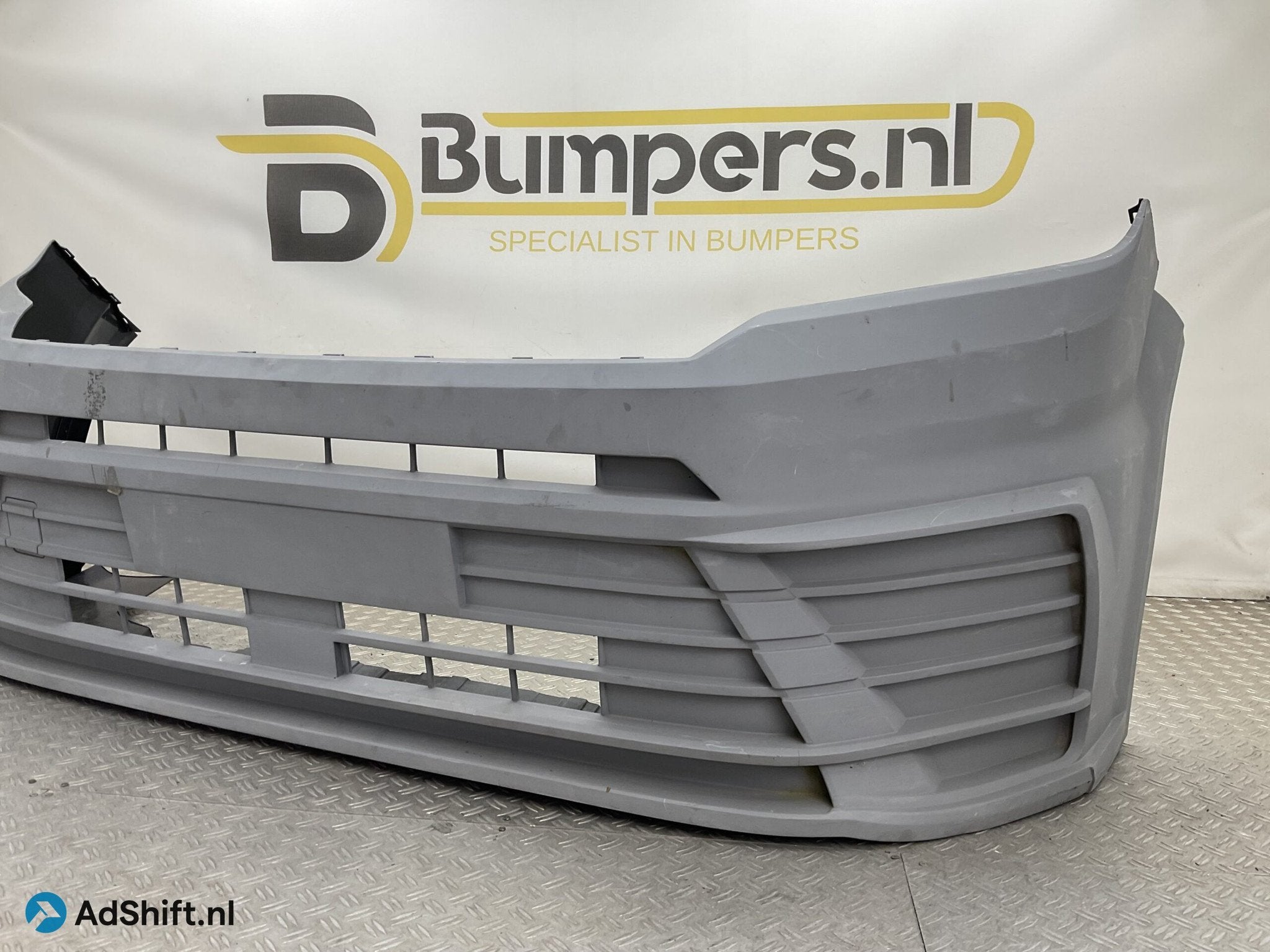 Bumper Volkswagen Crafter 7C0 18-26 7C0807221 Voorbumper G5-, Bumper
