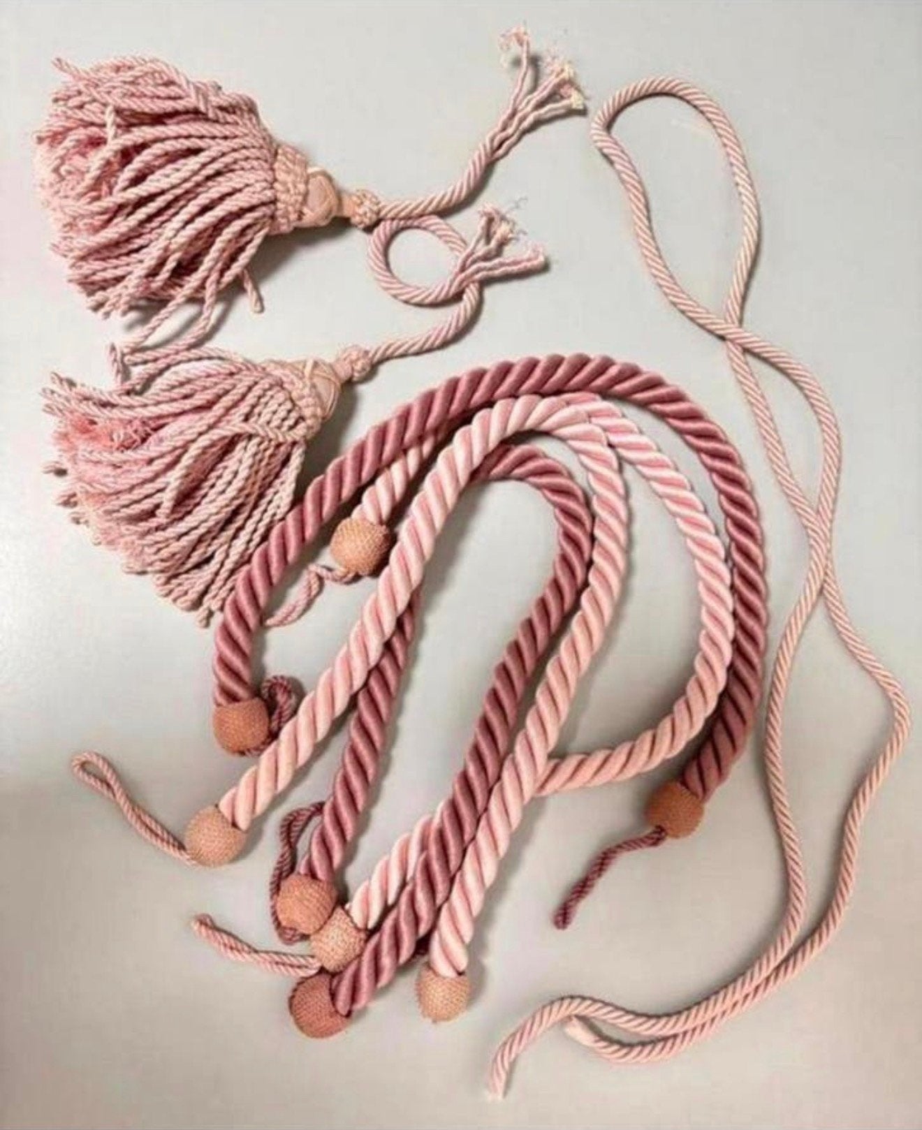 2x antiek Embrasse Brocante roze paars franse gordijnbandjes, Ophalen of Verzenden