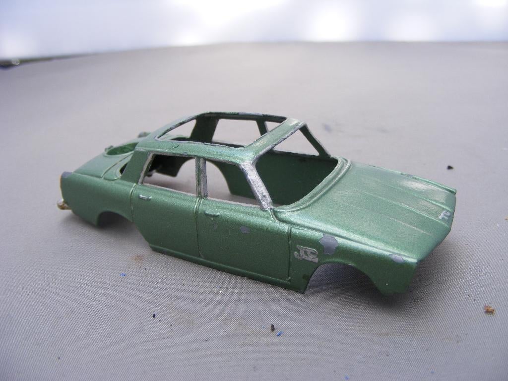 Rover 2000 tc p6 corgi toys carrosserie 1/43, Ophalen of Verzenden, Gebruikt, Auto, Corgi