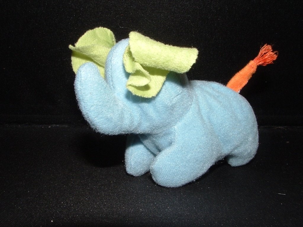 IKEA OLIFANT MINI VELOURS BLAUW MET GROENE OORTJES, Ophalen of Verzenden, Nieuw, Overige typen
