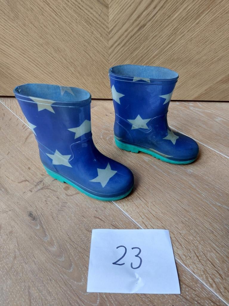 Blauwe kinder regenlaarsjes met sterren, maat 23, Kinderen en Baby's, Kinderkleding | Schoenen en Sokken, Jongen of Meisje, Ophalen of Verzenden