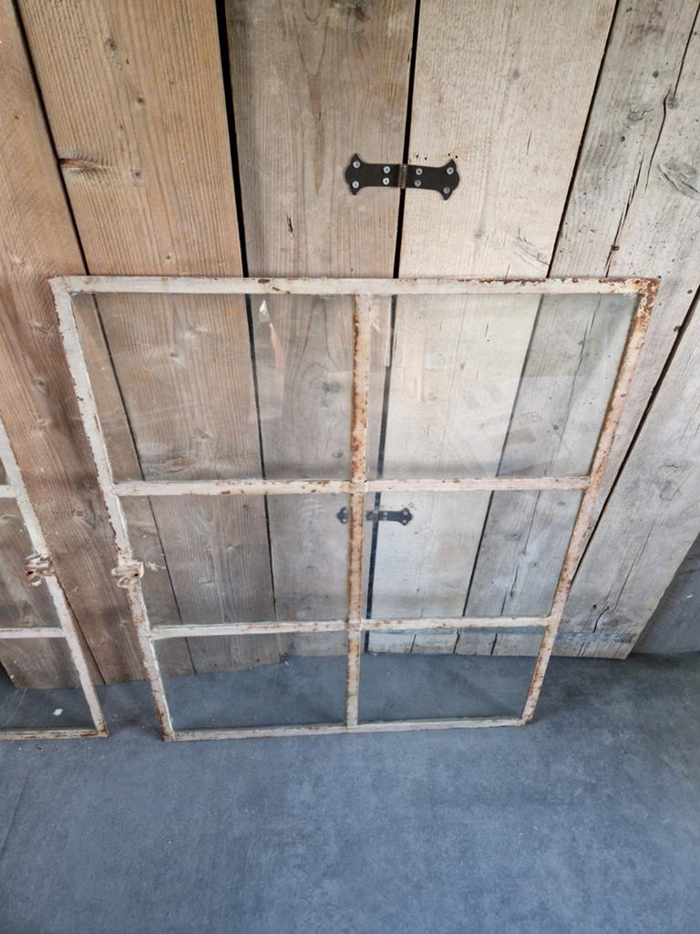 2 Oude Ramen 74,5 x 95 cm, Ophalen, Gevelraam of Ruit, Gebruikt, Minder dan 80 cm