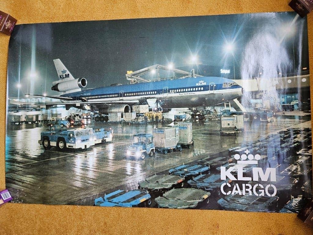 KLM reclame poster DC -10 KLM Cargo, Verzamelen, Luchtvaart en Vliegtuigspotten, Ophalen of Verzenden, Zo goed als nieuw, Kaart, Foto of Prent