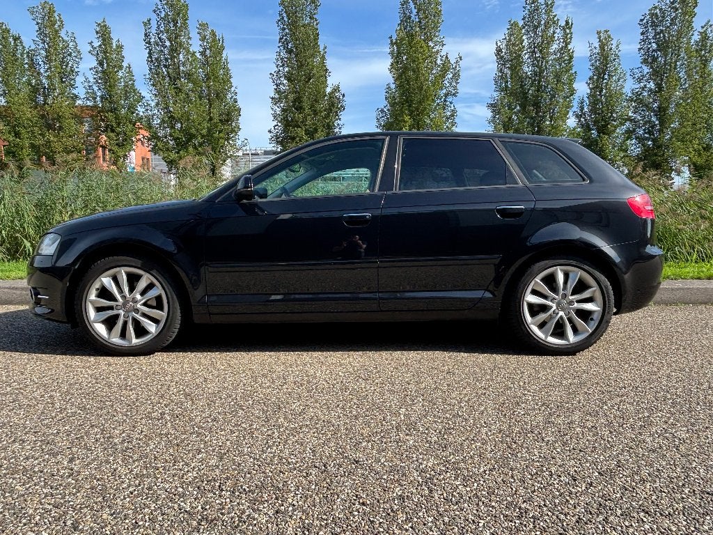 Audi A3 1.4 Tfsi 92KW Sportback S-tronic 2012 Zwart, Auto's, 4 cilinders, Zwart, Origineel Nederlands, 1200 kg