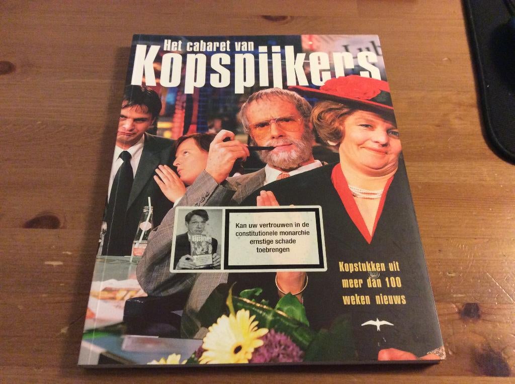 het cabaret van kopspijkers boek 2004, uitstekende staat, Ophalen of Verzenden, Gelezen