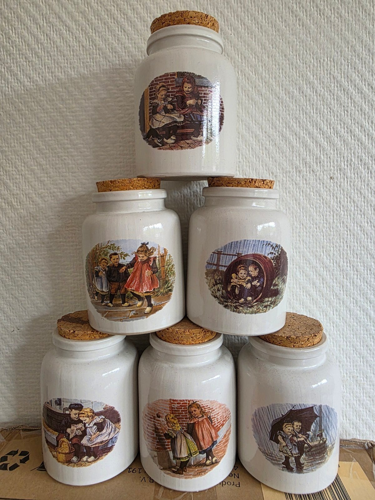 Set van 6 Ot en Sien voorraadpotjes met kurk dop, Huis en Inrichting, Ophalen, Pot, Bus of Blik
