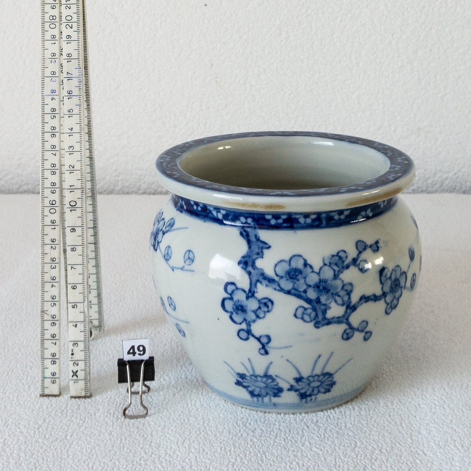 Antieke Chinese Porseleinen Pot met Blauw-Witte Decoratie, Ophalen