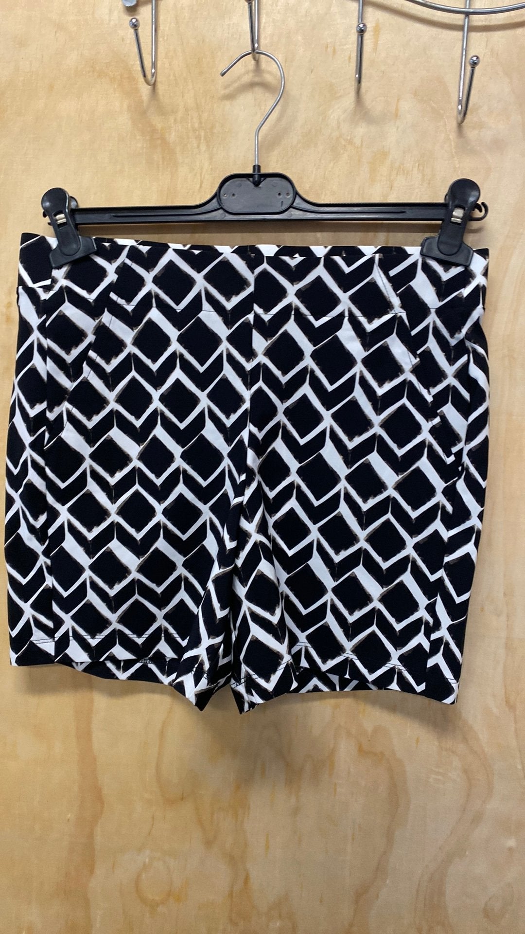 Nieuw travel korte broek maat XS merk Studio Anneloes, Ophalen of Verzenden, Nieuw, Overige kleuren, Kort