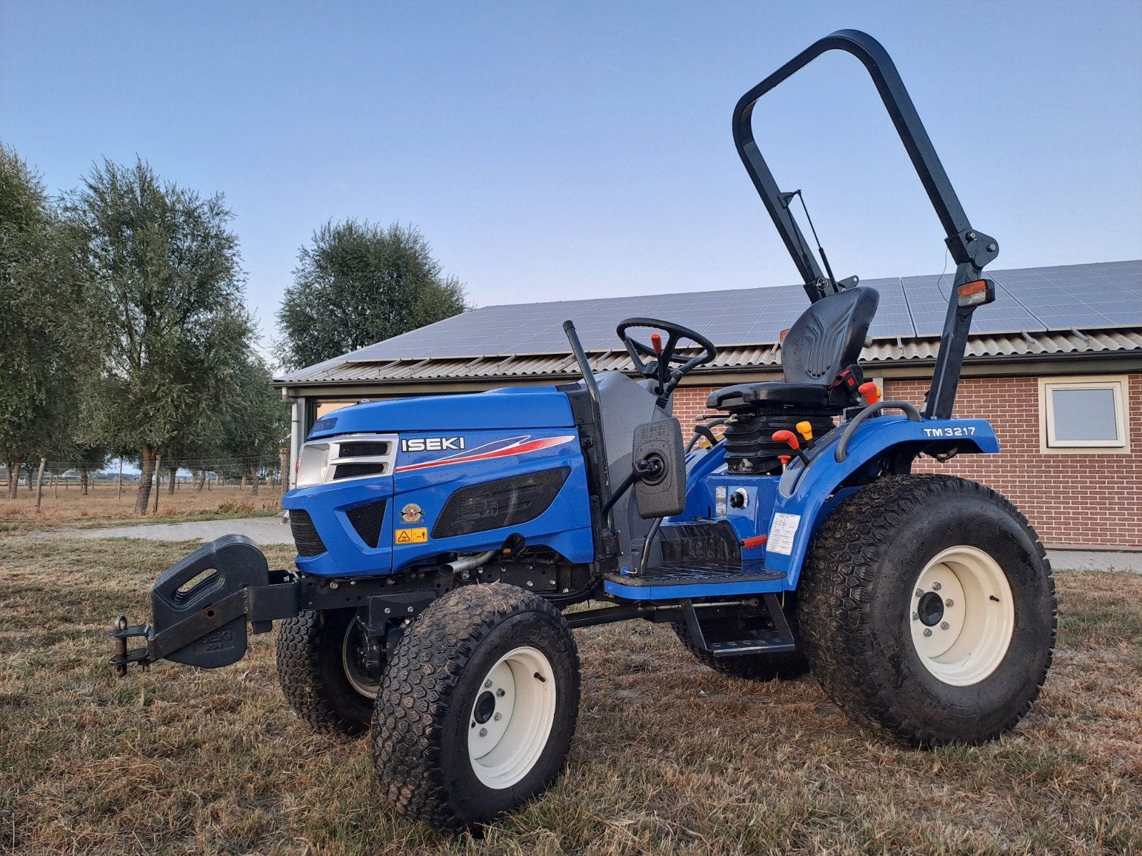 Iseki TM3217 trekker met kenteken, 425 uren, Ophalen, Gebruikt, Iseki
