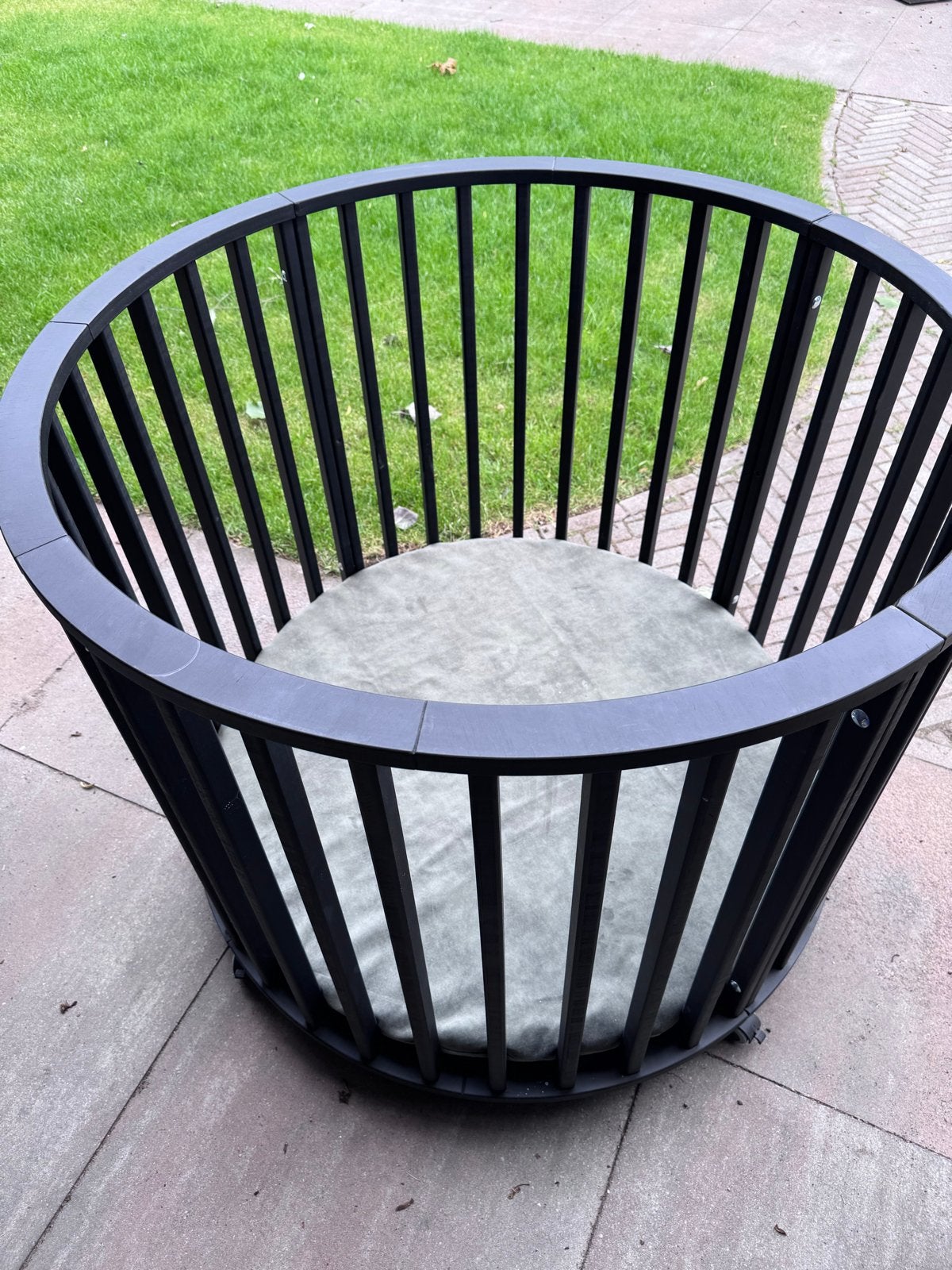 Ronde box zwart, Kinderen en Baby's, Boxen, Ophalen, Zo goed als nieuw, Rond, In hoogte verstelbaar
