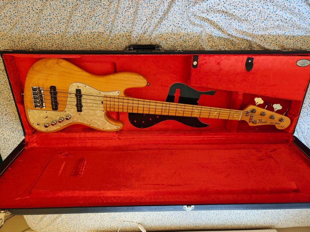 2006 USA Fender Marcus Miller Jazz Bass V, Ophalen, Zo goed als nieuw, Elektrisch, 5-snarig