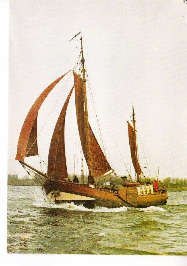 Klipper "Hoop op Zegen" op Zeeuwse stromen - Ansichtkaart, Verzamelen, Scheepvaart, Ophalen of Verzenden, Gebruikt, Zeilboot, Kaart, Foto of Prent