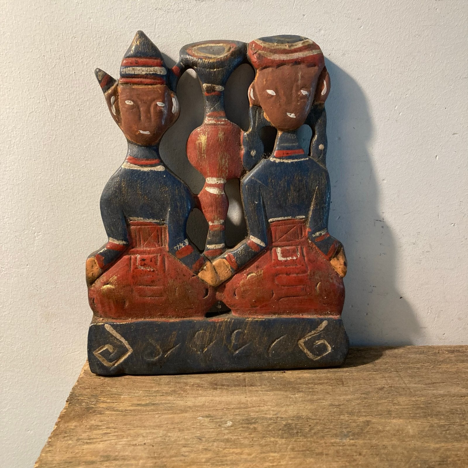 Handgesneden houten beeld uit Indonesië, 18 cm hoog, Ophalen of Verzenden