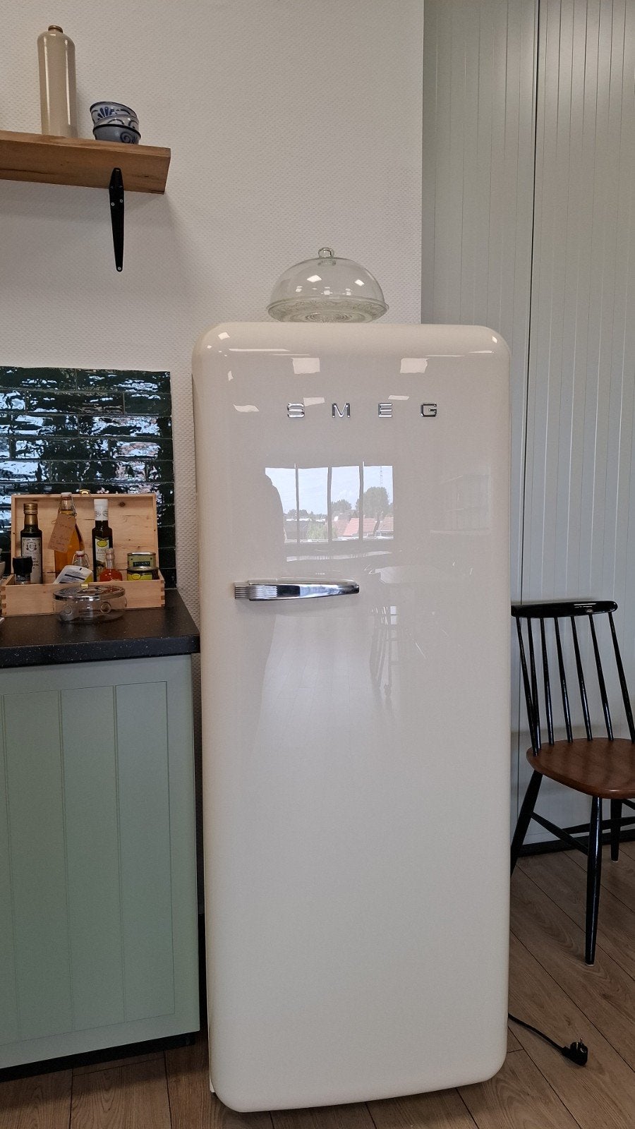 Smeg Fab 28rcr5, Ophalen, Zo goed als nieuw, Wandairco, 3 snelheden of meer