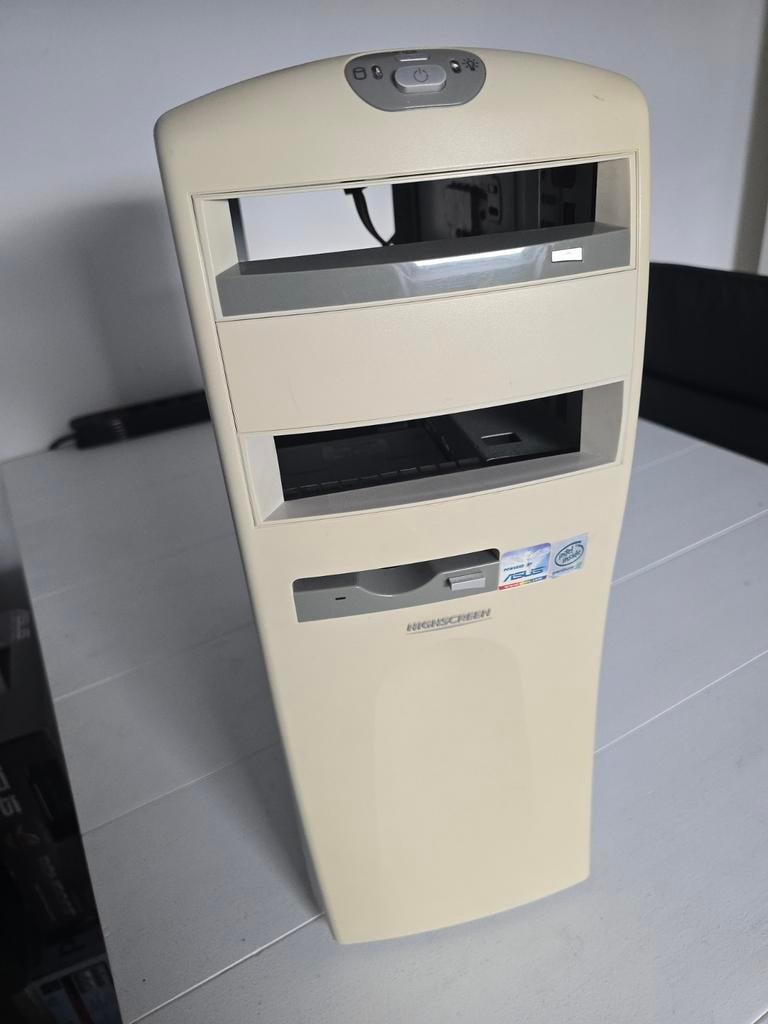 Vobis Highscreen midi tower kast - Vintage PC Behuizing, Computers en Software, Vintage Computers, Ophalen of Verzenden