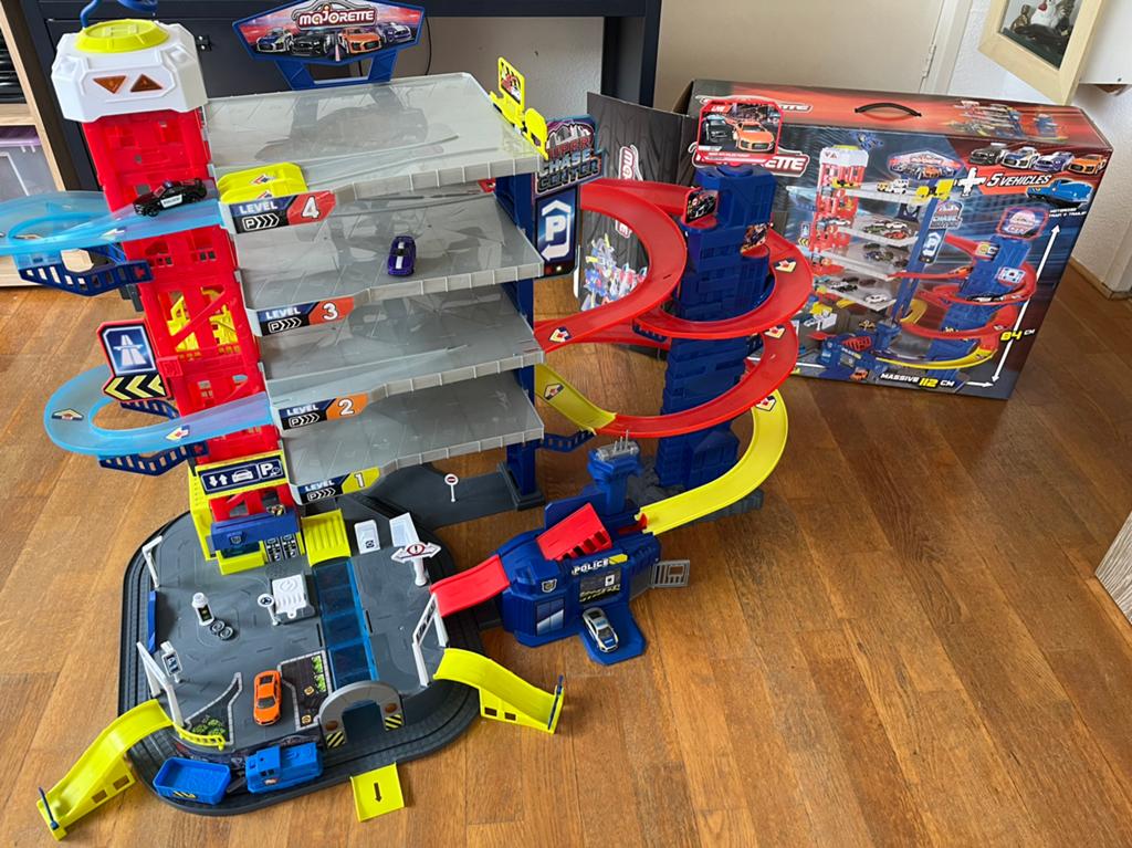 Majorette super achtervolgingscentrum, Kinderen en Baby's, Speelgoed | Speelgoedvoertuigen, Ophalen, Gebruikt