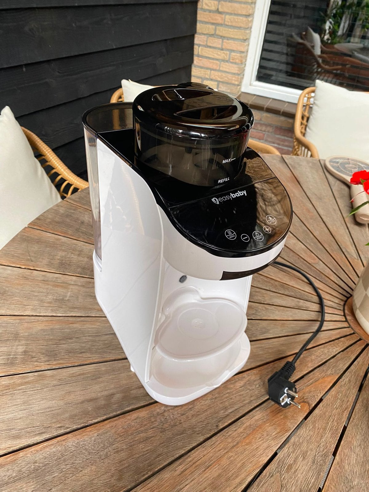 Easybaby milkmaker, Automatisch, Ophalen of Verzenden, Zo goed als nieuw, Babyvoedingmaker