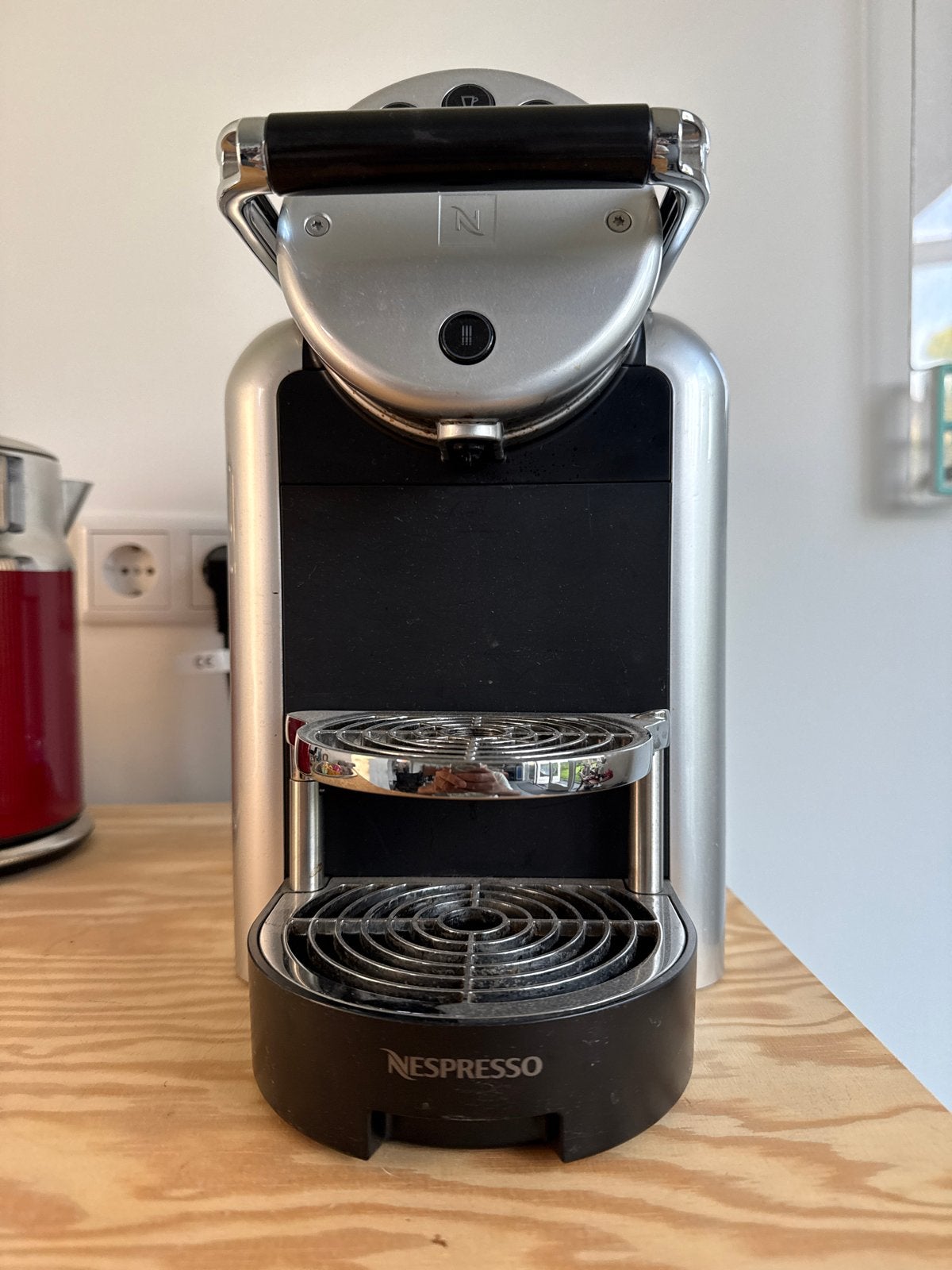 Nespresso Zenius Professional + 399+ cups, Ophalen, 10 kopjes of meer, Koffiemachine, Zo goed als nieuw