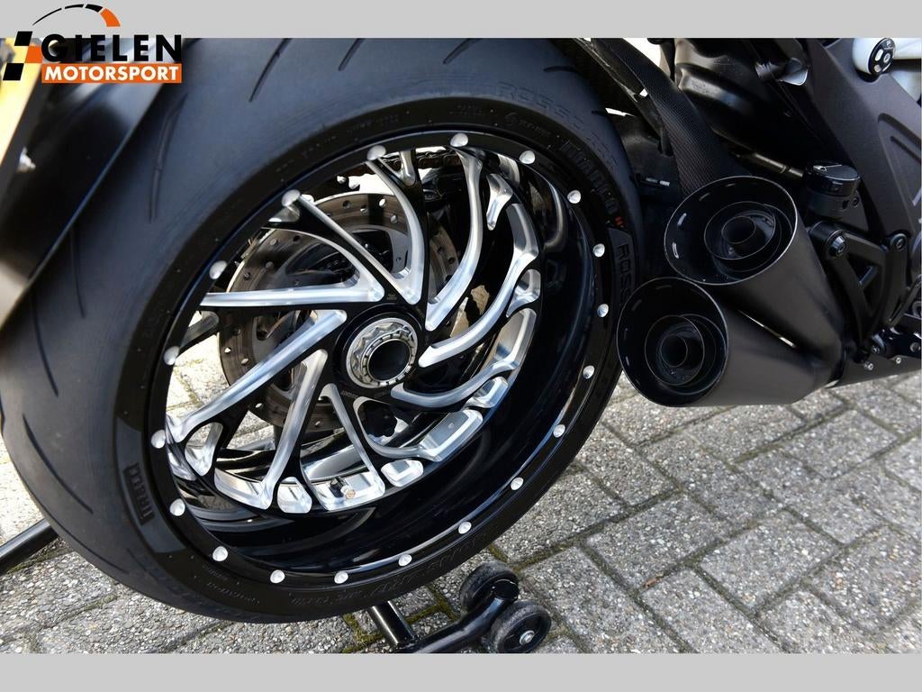 Ducati Diavel Special 2016, Motoren, DUCATI, 2 cilinders, 1198 cc, Motorrijbewijs A