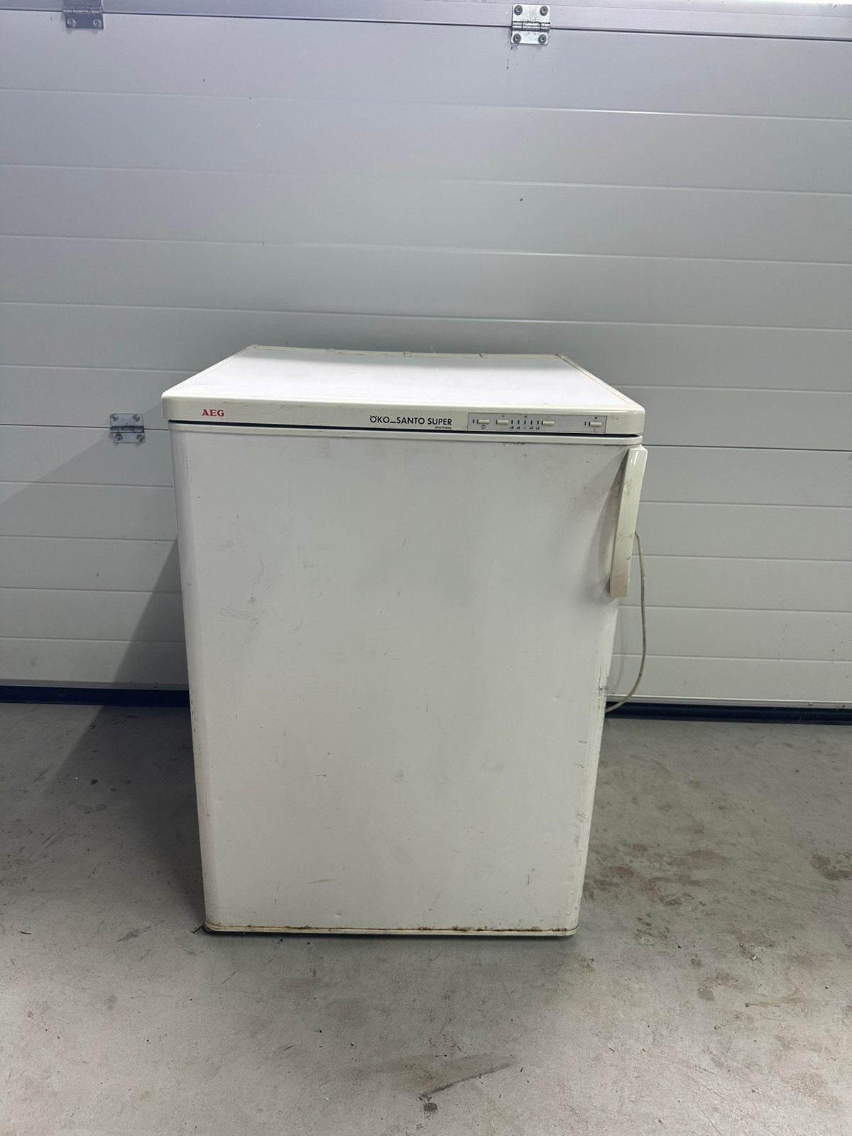 AEG tafelmodel koelkast 60x60x85, Ophalen, Minder dan 85 cm, 45 tot 60 cm, Zonder vriesvak