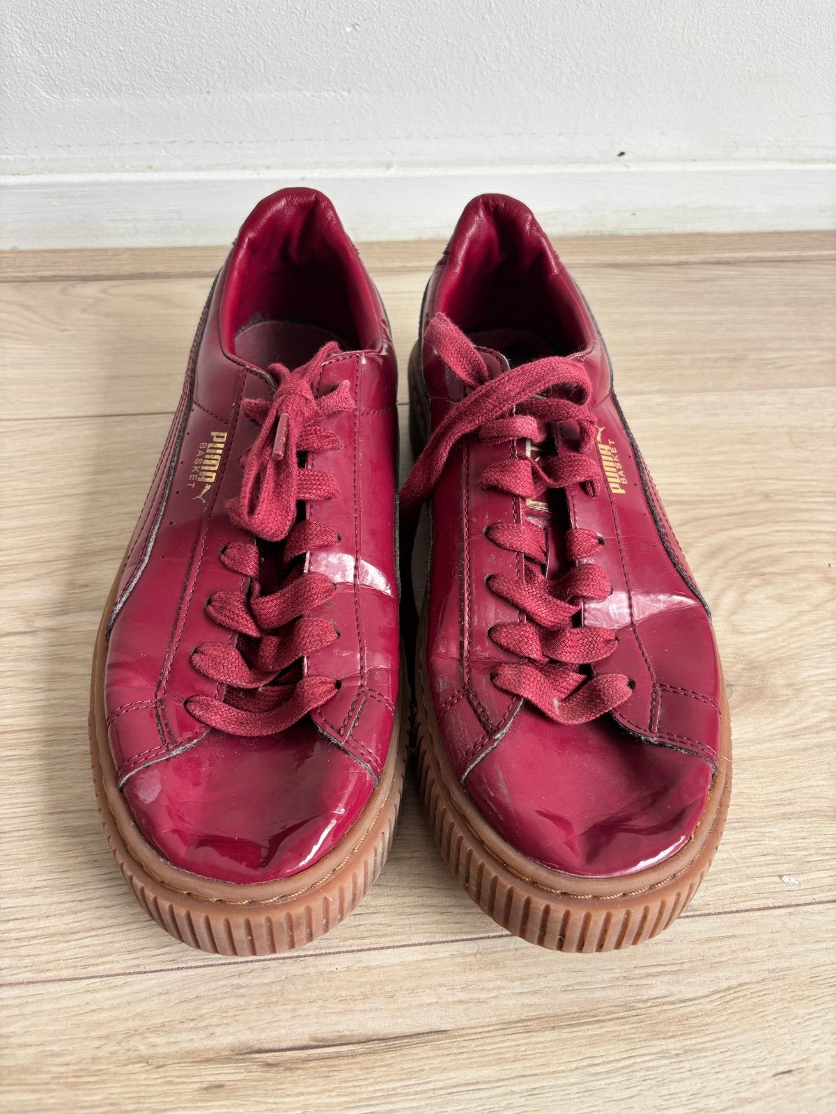 Puma Basket Platform sneakers maat 40 - Bordeauxrood lak, Ophalen of Verzenden, Gedragen, Rood, Sneakers of Gympen