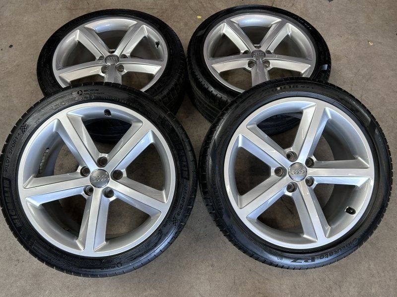 18 inch originele velgen + zomerbanden Audi A4 B8
