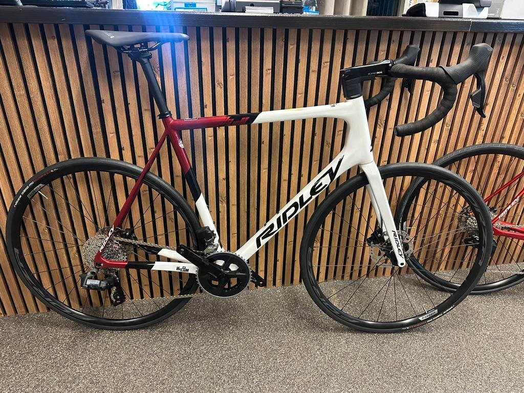 Nieuwe ridley helium : sram rivel / maat l €2199, Fietsen en Brommers, 28 inch, 10 tot 15 versnellingen, Heren, 57 tot 61 cm